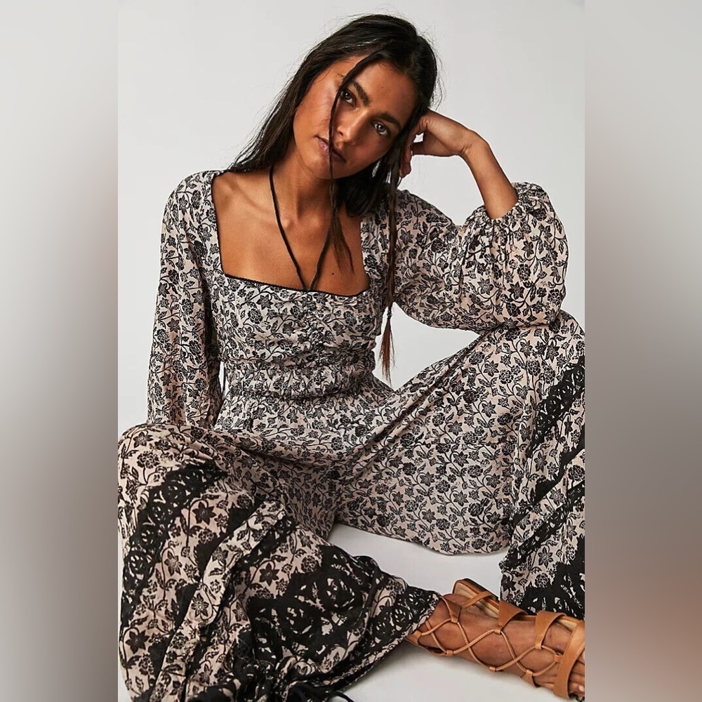 COPY - Free People Soulmate Jumpsuit - Picture 1 of 10